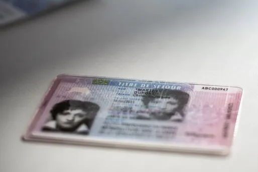 الهجرة: 336.710 تصريح إقامة مُمنوح في 2024... هل فرنسا متساهلة جداً؟