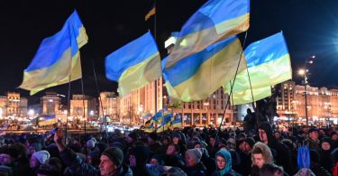 إذا كان لا بد من الرحيل، فلا إلى روسيا