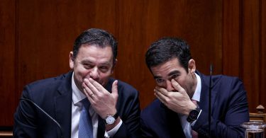 ضغط الجنسية والإقامة هو هدف الحكومة في سعيها لإعادة الانتخاب في البرتغال
