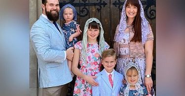 عشرات العائلات من الولايات المتحدة وكندا تطلب الجنسية الروسية