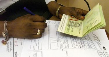 كيفية بيع بعض الصيدليات للمواعيد للحصول على تأشيرة دخول إلى فرنسا بأسعار مرتفعة