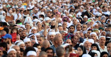 وكلاء السفر في الإمارات وموظفو العمرة يسعون للحصول على إجابات بشأن حظر تأشيرات الحج في السعودية | أخبار العالم