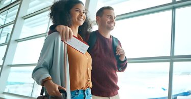 اتفاقية تأشيرة الشباب بين الاتحاد الأوروبي والمملكة المتحدة تكتسب زخماً وسط الشكوك