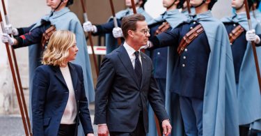 سوييد وإيطاليا يوقعان اتفاقية تعاون في مجال الهجرة