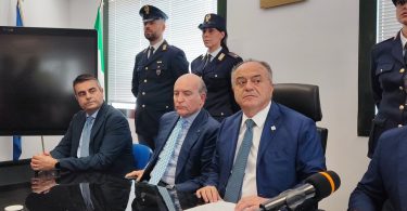 «10 آلاف يورو عن كل دخول إلى إيطاليا»