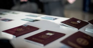 64% من الفرنسيين يعارضون قدوم مهاجرين جدد إلى فرنسا