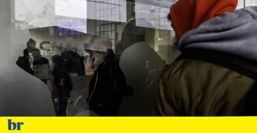 AIMA يجب أن تتولى تجديد أكثر من 374 ألف وثيقة منتهية الصلاحية للمهاجرين | الجنسية