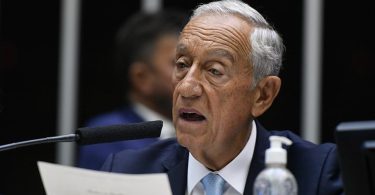 اليمين المتطرف يعتبر الهجرة تهديداً، تقييم أستاذة حول طرد البرازيليين من البرتغال - Brasil de Fato