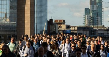 تشديد تأشيرات المملكة المتحدة يترك المهاجرين في مدينة لندن في حالة من عدم اليقين