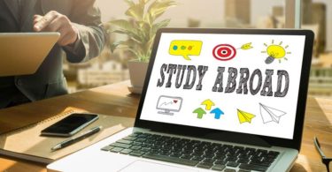 كيف يمكن أن تؤثر التغييرات المقترحة في قوانين الهجرة البريطانية على الجامعات والطلاب الدوليين؟