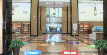 مكتبة توليدو تنظم حلقة نقاش حول الهجرة
