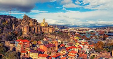 هل لا زالت جورجيا رحلة سهلة لسكان الإمارات؟ وكلاء السفر يقولون نعم، ولكن بشروط