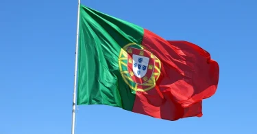 مشروع مكافحة الهجرة في البرتغال: فهم الآثار على البرازيليين