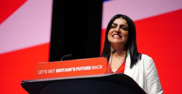 من هي شابانا محمود - وزيرة الداخلية البريطانية الجديدة التي نشأت في برمنغهام والسعودية | أخبار السياسة