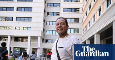 إسبانيا تدعم فوائد الهجرة من خلال خطة تنظيم الهجرة - لكن طوابير الانتظار طويلة | إسبانيا