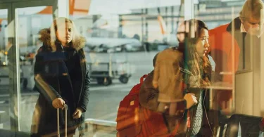 كيف يأتي اللاجئون إلى أستراليا في إطار برنامجها للاجئين والعمل الإنساني؟