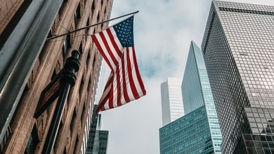 محامي الهجرة يلاحظ التحول المتزايد في المملكة المتحدة بين حاملي البطاقة الخضراء H-1B الهنود (عبر Unsplash)